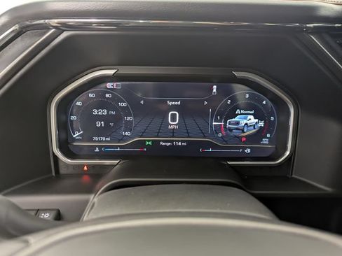 Used 2024 GMC Sierra 1500 AT4 w/ Technology Package AWD/4WD image 18