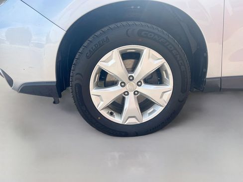 Used 2016 Subaru Forester 2.5i Premium w/ All-Weather Package AWD/4WD image 31