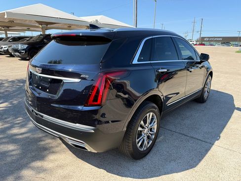 Used 2021 Cadillac XT5 Premium Luxury w/ LPO, Floor Liner Package image 7