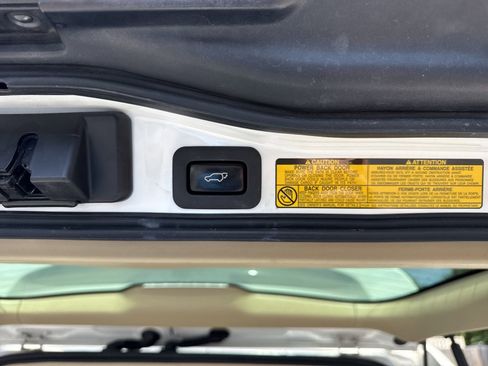 Used 2008 Lexus LX 570 4WD image 42