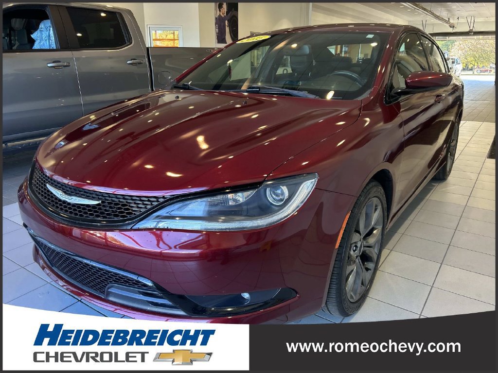 Used 2015 Chrysler 200 S w/ Comfort Group FWD image 6