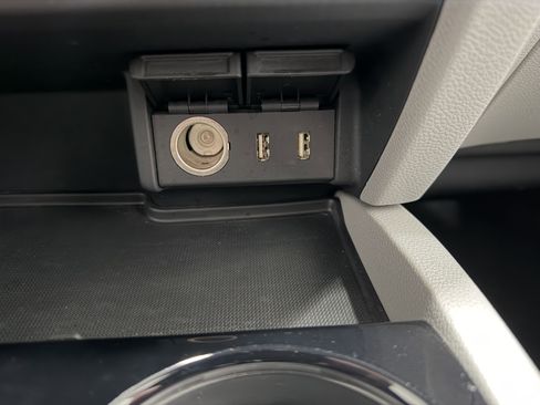 Used 2018 Honda Pilot Touring image 23