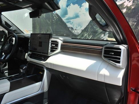 Used 2024 Toyota Tundra Capstone AWD/4WD image 25