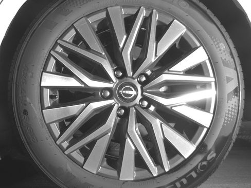 Used 2025 Nissan Altima 2.5 SV image 14