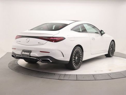 Certified 2026 Mercedes-Benz CLE 300 4MATIC Coupe image 5