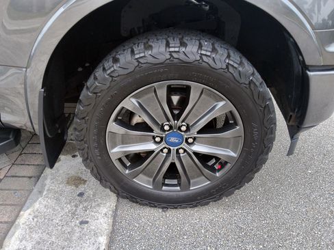 Used 2018 Ford F150 Lariat w/ Equipment Group 502A Luxury image 46