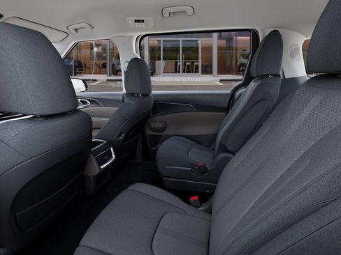 New 2026 Kia Carnival LX FWD image 18