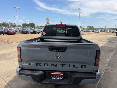 New 2026 Nissan Frontier SV image 3