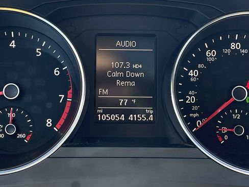 Used 2017 Volkswagen Jetta SE image 26