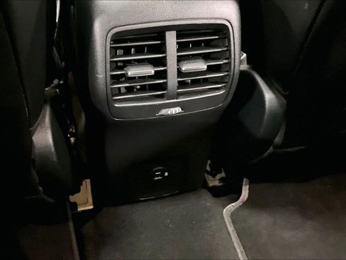 Used 2020 Ford Escape SE Sport image 30