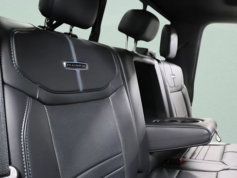 Used 2025 Ford F250 Platinum image 31