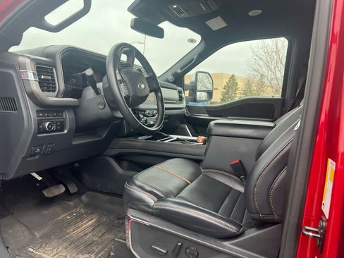 Used 2024 Ford F350 Platinum image 7