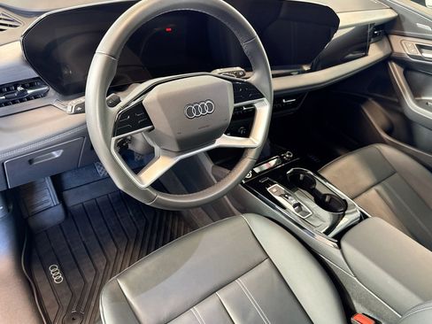 Used 2025 Audi Q6 e-tron Prestige AWD/4WD image 9