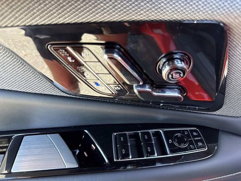 Certified 2025 Cadillac Optiq Sport 2 image 19