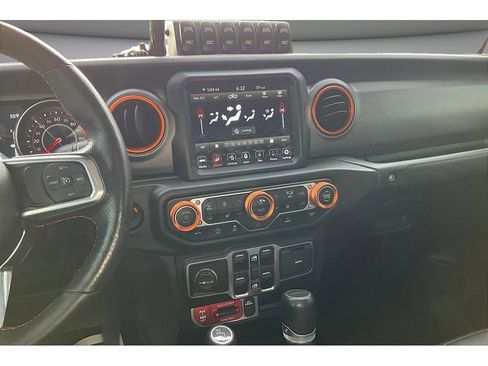 Used 2021 Jeep Gladiator Mojave AWD/4WD image 7