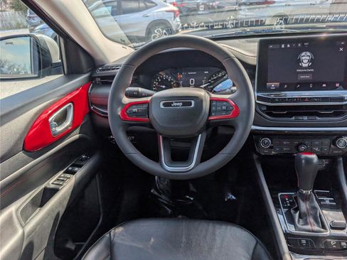 Used 2022 Jeep Compass Trailhawk image 18