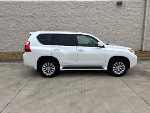 Used 2012 Lexus GX 460 Premium image 4