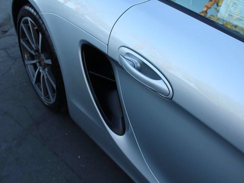 Used 2014 Porsche Cayman RWD image 15