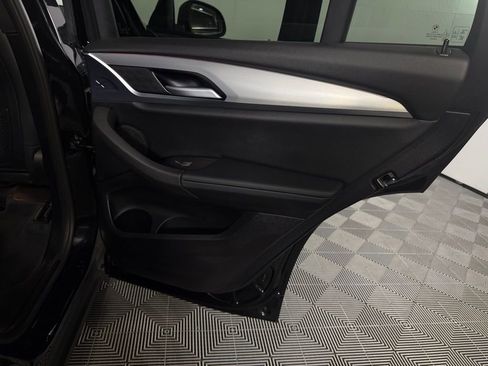 Used 2025 BMW X4 xDrive30i AWD/4WD image 31