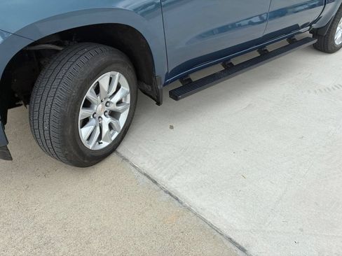 Used 2024 Chevrolet Silverado 1500 Custom RWD image 9