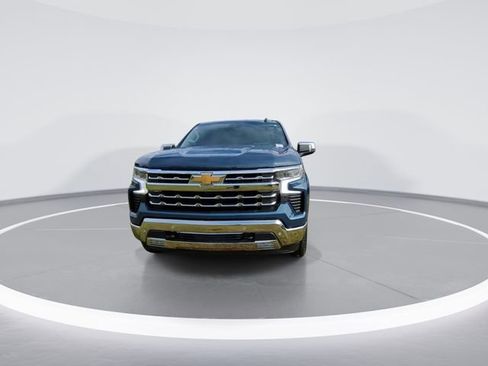 Used 2024 Chevrolet Silverado 1500 LTZ w/ Technology Package AWD/4WD image 3
