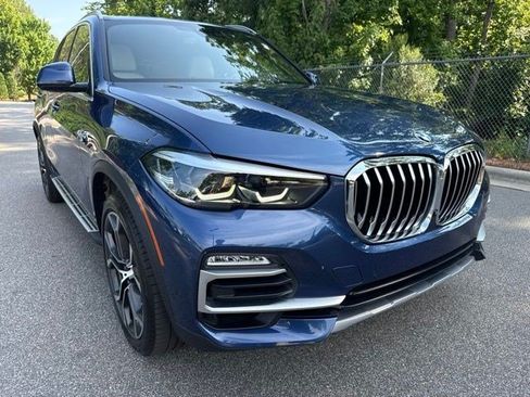Used 2019 BMW X5 xDrive40i w/ Premium Package 2 AWD/4WD image 3