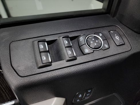 Used 2021 Ford F350 Lariat image 39