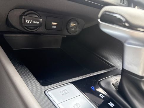 Certified 2023 Hyundai Elantra SEL FWD image 28