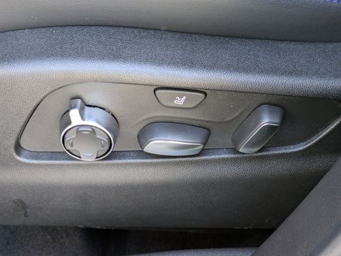 Certified 2024 Cadillac XT4 Sport image 19