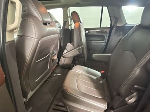 Used 2013 Buick Enclave Premium FWD image 25