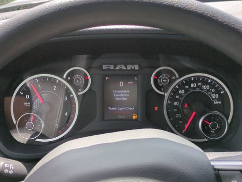 New 2026 RAM 5500 Tradesman w/ Chrome Appearance Group AWD/4WD image 23