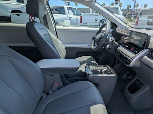 Certified 2026 Hyundai Ioniq 5 SEL RWD image 31