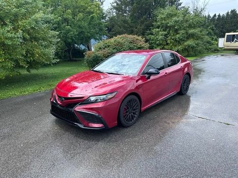 Used 2022 Toyota Camry SE FWD image 7