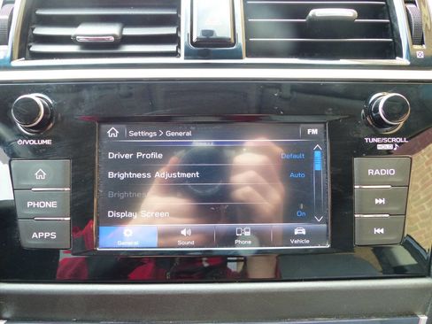 Used 2018 Subaru Outback 2.5i Premium image 29