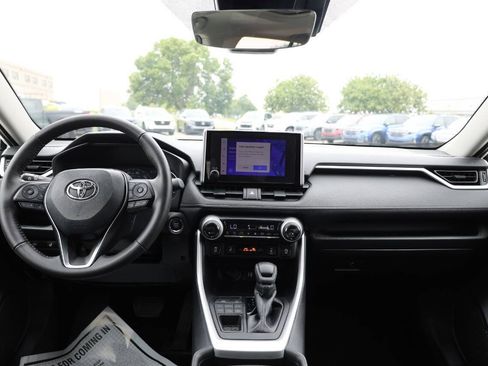 Used 2025 Toyota RAV4 XLE w/ Convenience Package AWD/4WD image 14