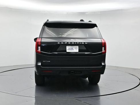 Certified 2025 Ford Expedition Active AWD/4WD image 8