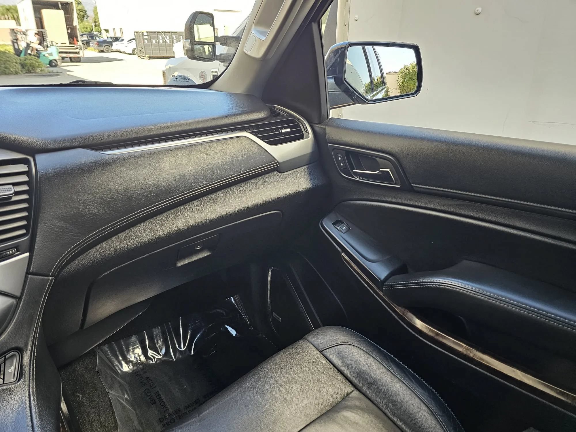 Used 2017 Chevrolet Tahoe LT w/ Z71 Midnight Edition AWD/4WD image 25