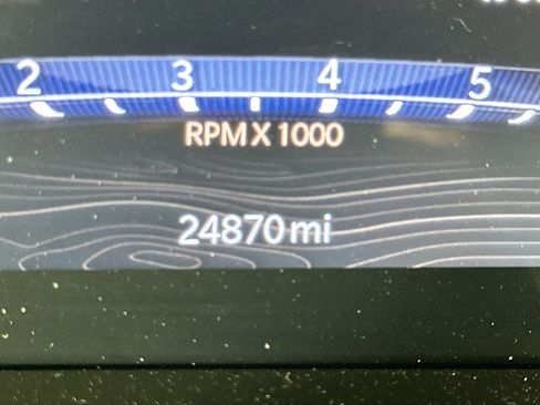 Used 2023 Jeep Grand Cherokee Limited image 19