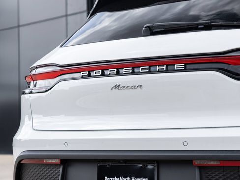 New 2026 Porsche Macan AWD/4WD image 15