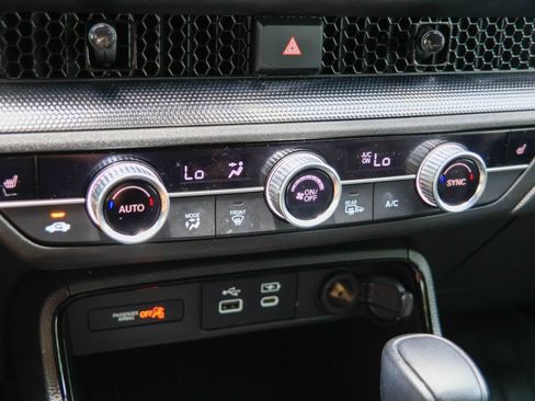 Used 2023 Honda CR-V Sport image 16