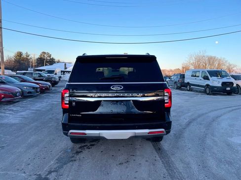 Used 2024 Ford Expedition Limited image 4