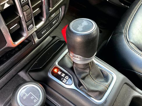 Used 2023 Jeep Wrangler Unlimited Sahara AWD/4WD image 30