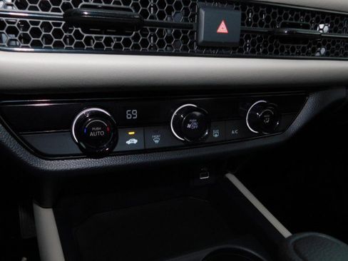 Used 2024 Honda HR-V LX image 23