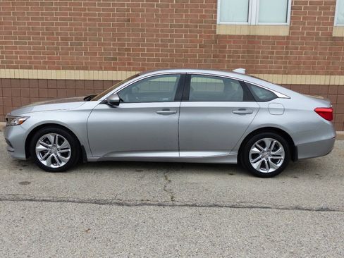 Used 2019 Honda Accord LX image 7