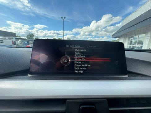 Used 2016 BMW 320i Sedan RWD image 21