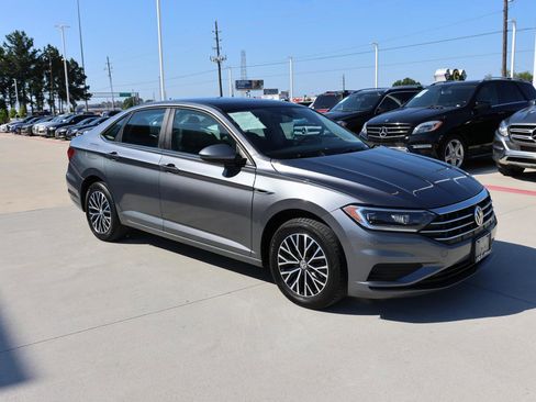 Used 2019 Volkswagen Jetta SEL image 7