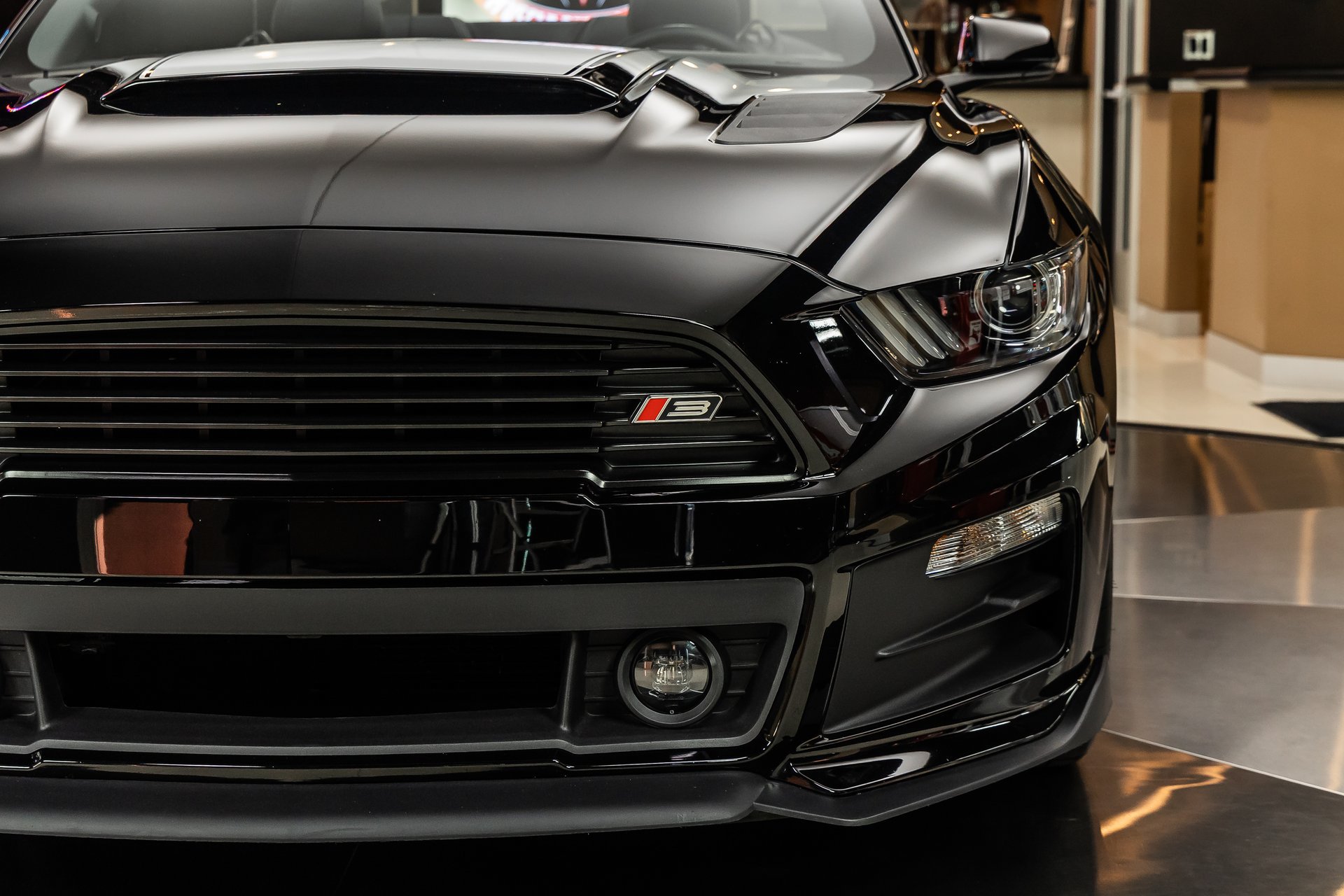 Used 2017 Ford Mustang GT Premium w/ Equipment Group 401A RWD image 29