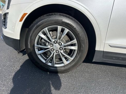 Used 2021 Cadillac XT5 Premium Luxury image 9