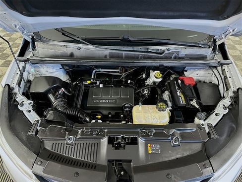 Used 2018 Chevrolet Trax LT w/ LT Convenience Package image 34