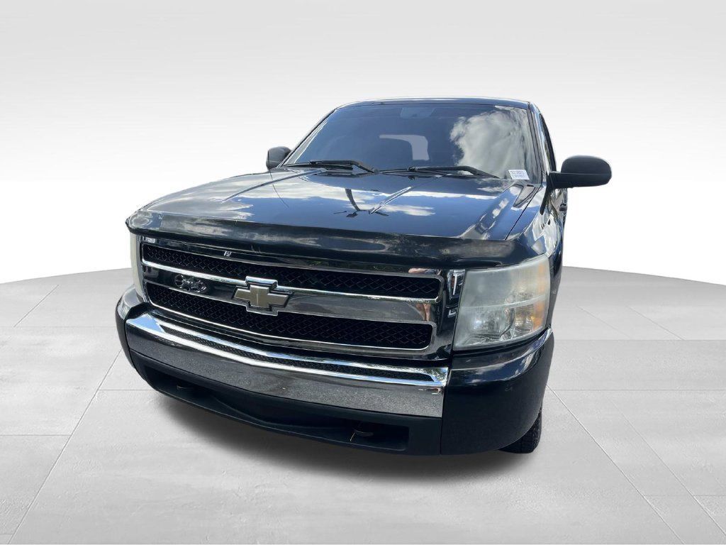 Used 2011 Chevrolet Silverado 1500 W/T w/ LS Package AWD/4WD image 8
